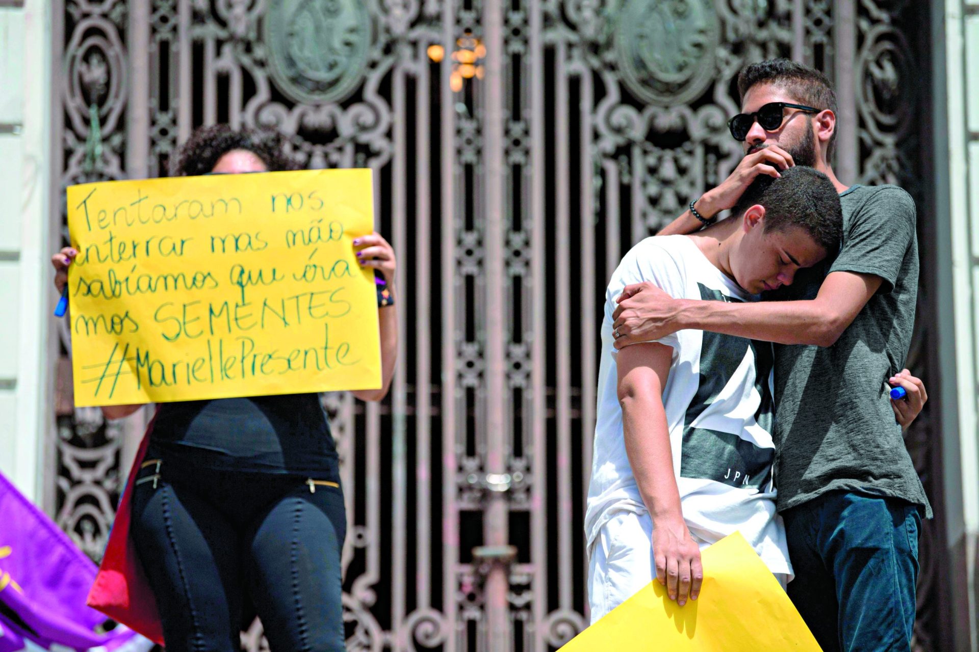 Quatro tiros na cabeça de Marielle Franco despertam o Brasil