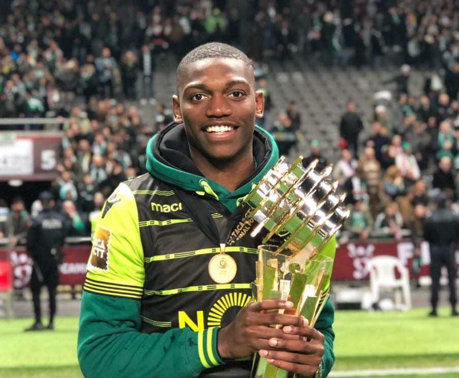 Sporting renova com Rafael Leão