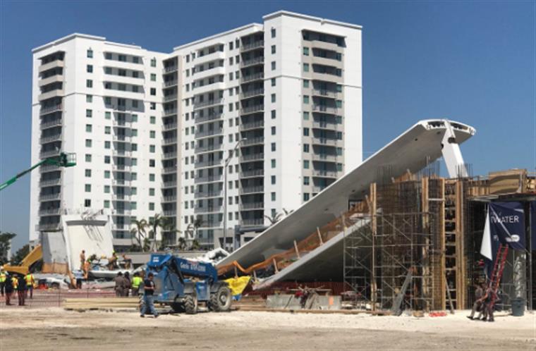 Queda de ponte pedonal em Miami provoca pelo menos seis mortos