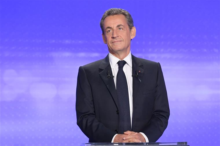 França. Suspeitas de financiamento ilícito levam a detenção de Sarkozy