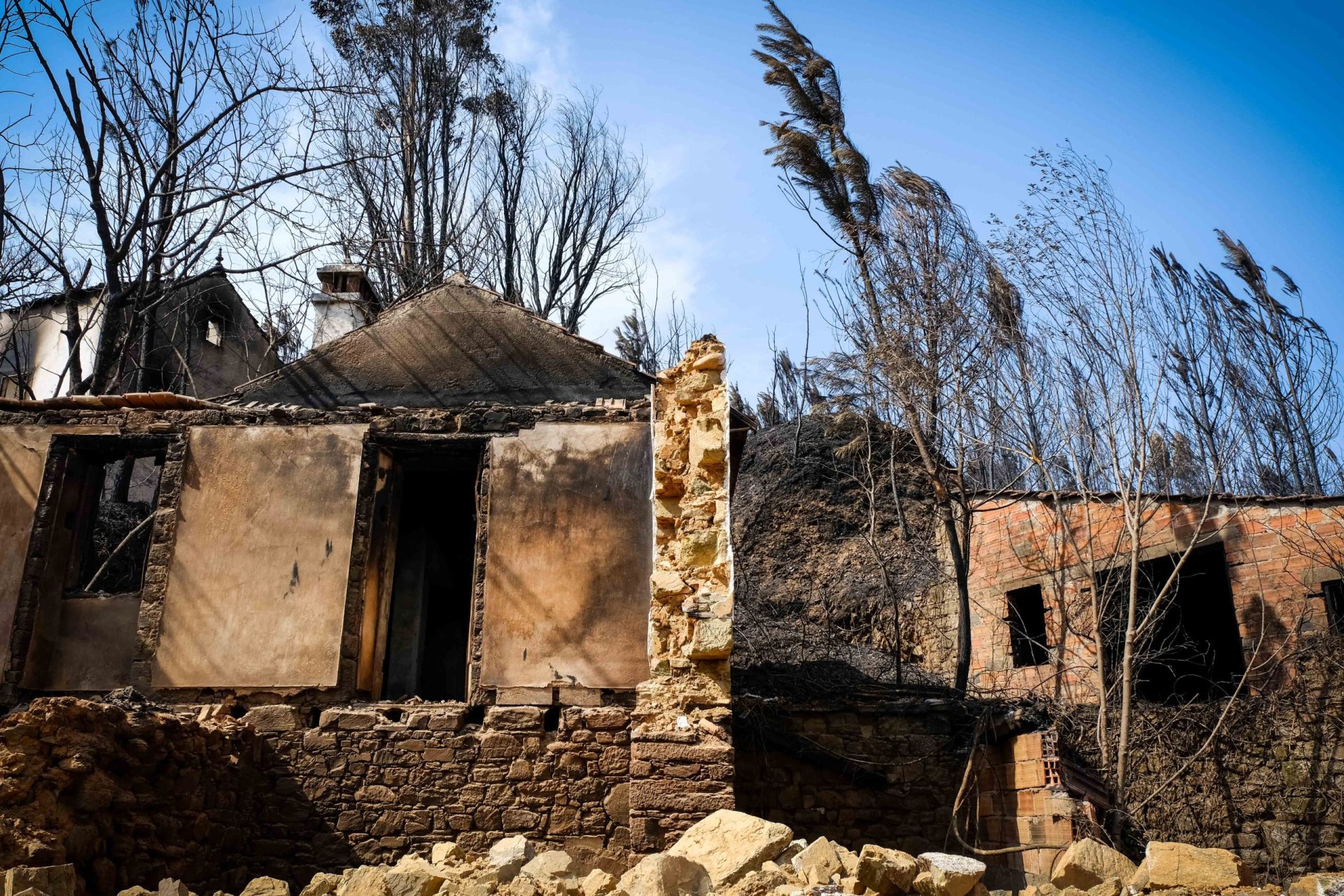 Incêndios. 6500 casas de segunda habitação sem apoios