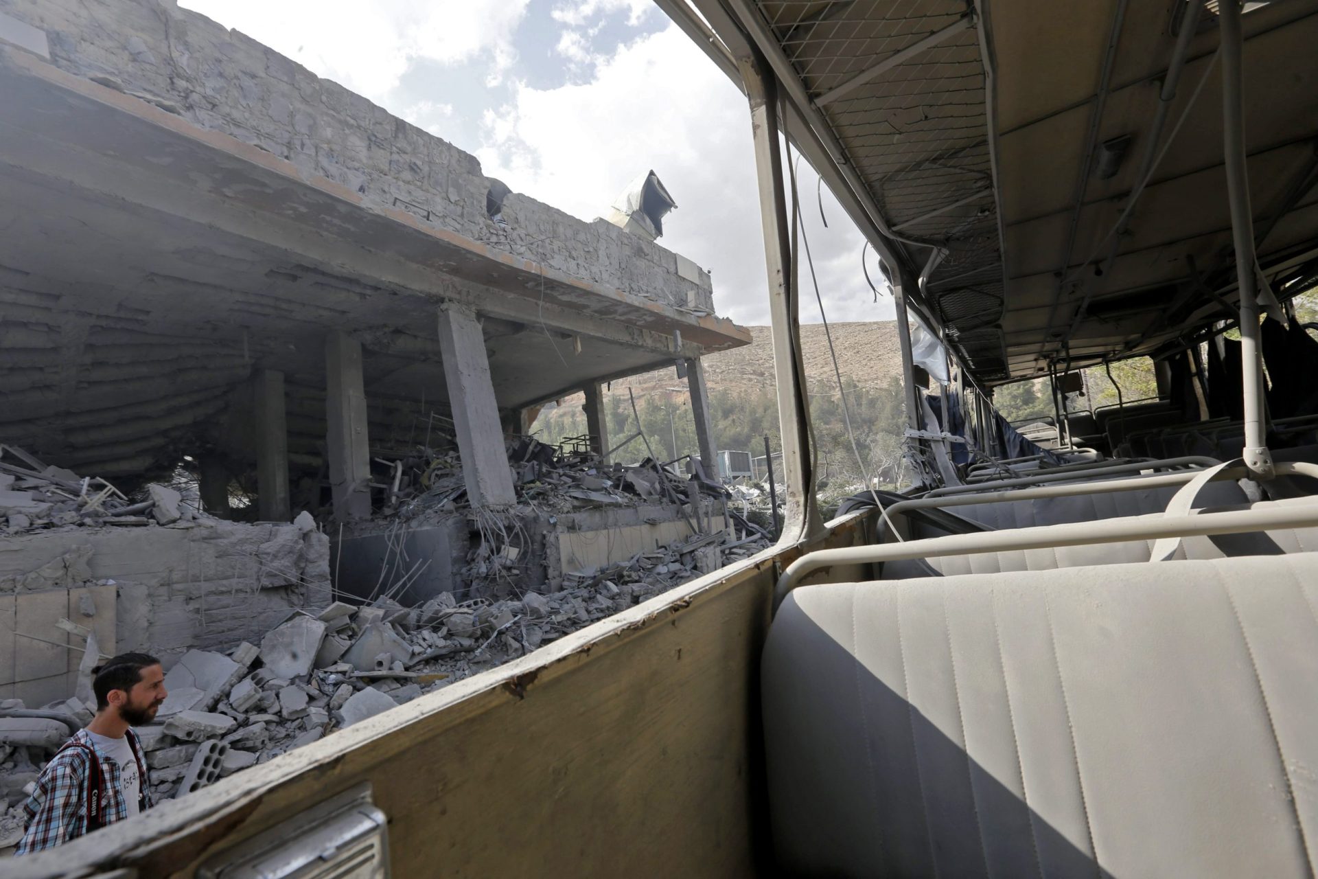 Síria. As imagens da destruição depois do ataque