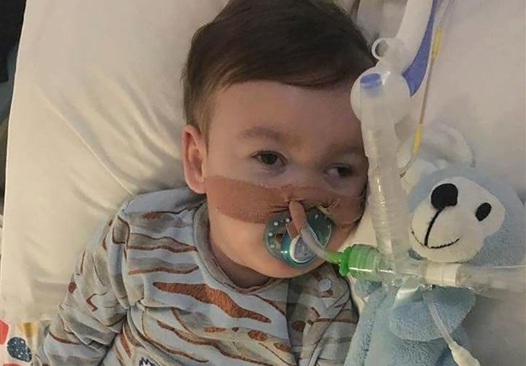 Alfie Evans. O bebé que Itália queria salvar, mas Inglaterra não deixou