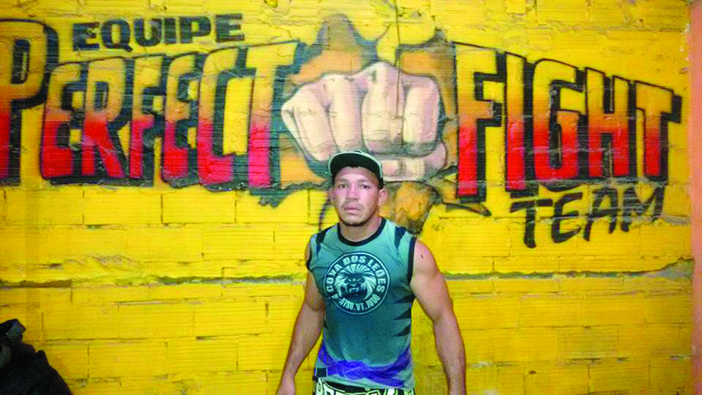 MMA. Adriano Mamute assassinado em casa diante da esposa e do filho