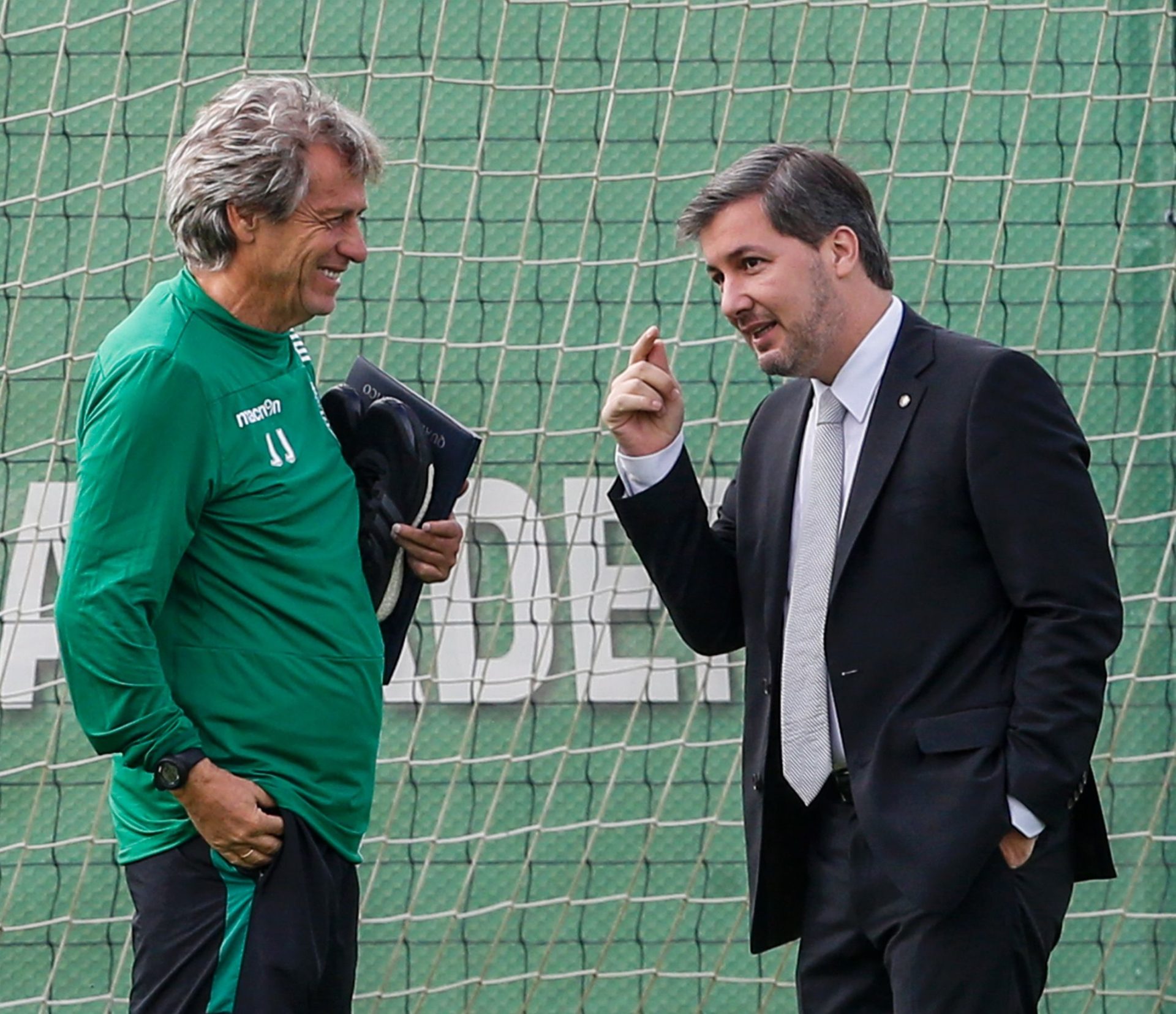 Sporting. Bruno de Carvalho, Jorge Jesus e jogadores reúnem-se em Alvalade