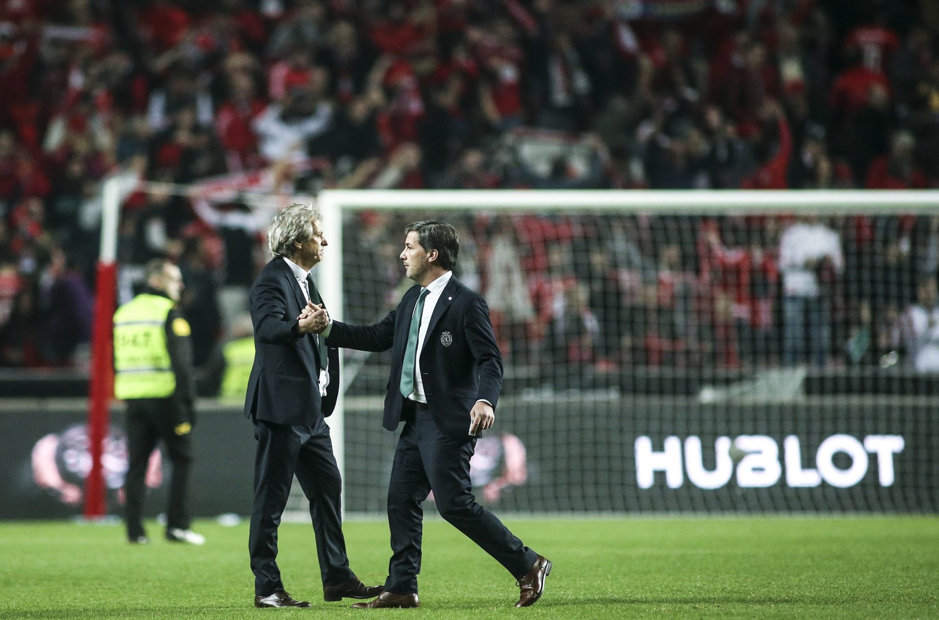 Jorge Jesus “não levou tau-tau”, diz Bruno de Carvalho