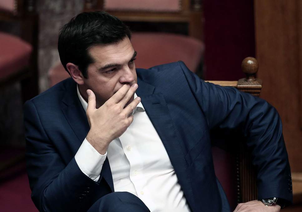 Tsipras sobrevive a moção de censura por causa do acordo com a Macedónia