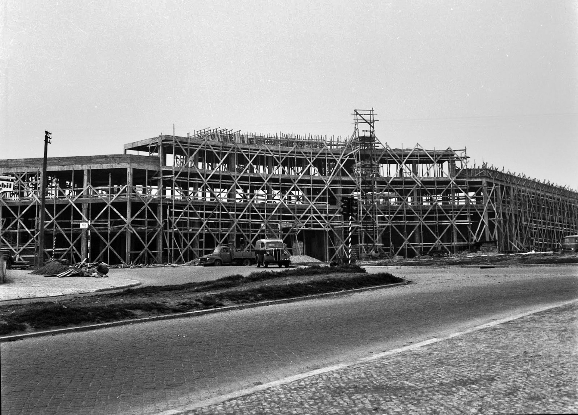 História. O negócio muda, o nome da rotunda permanece