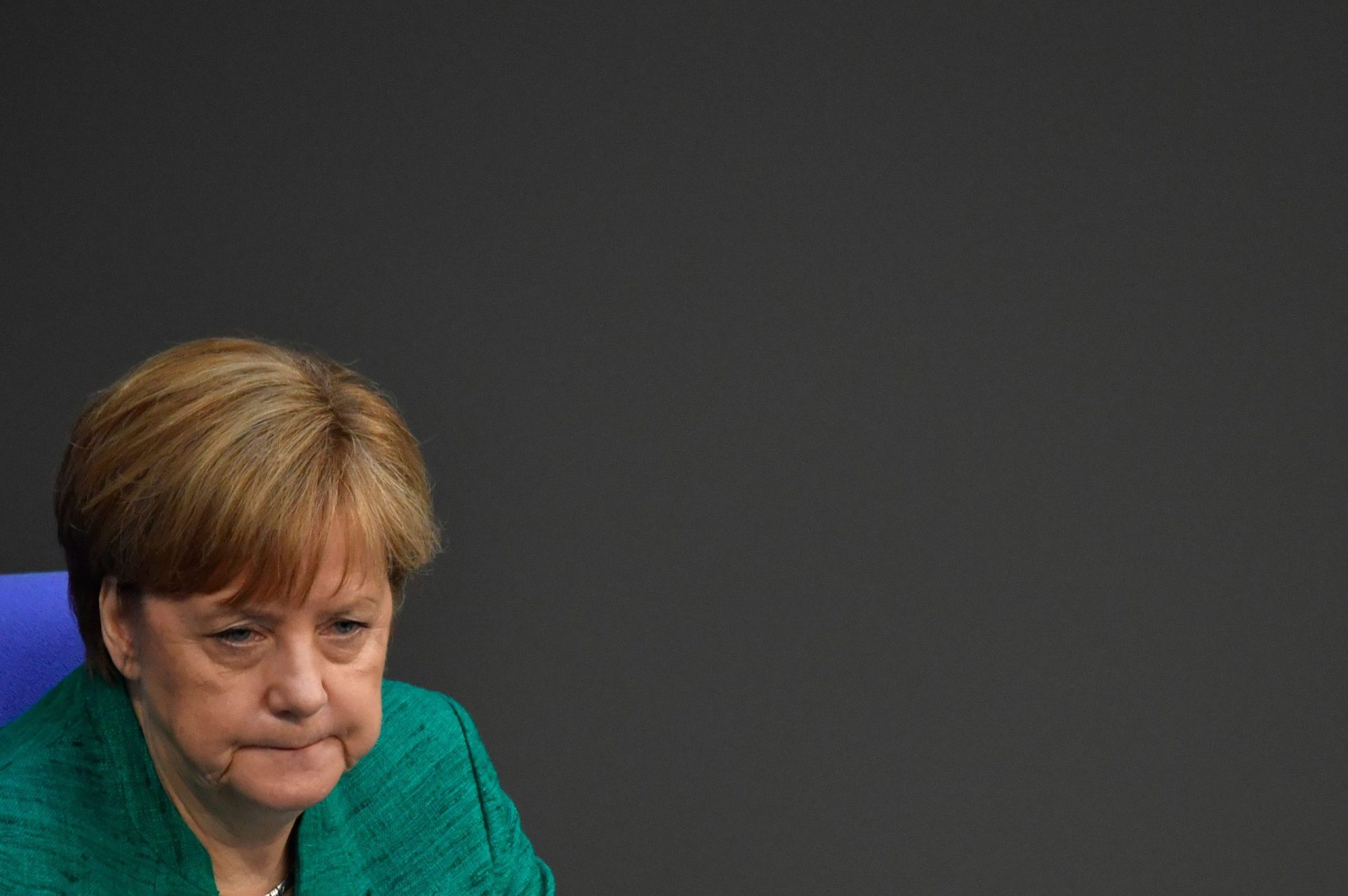 “Questões vitais” ameaçam futuro da UE, alerta Merkel