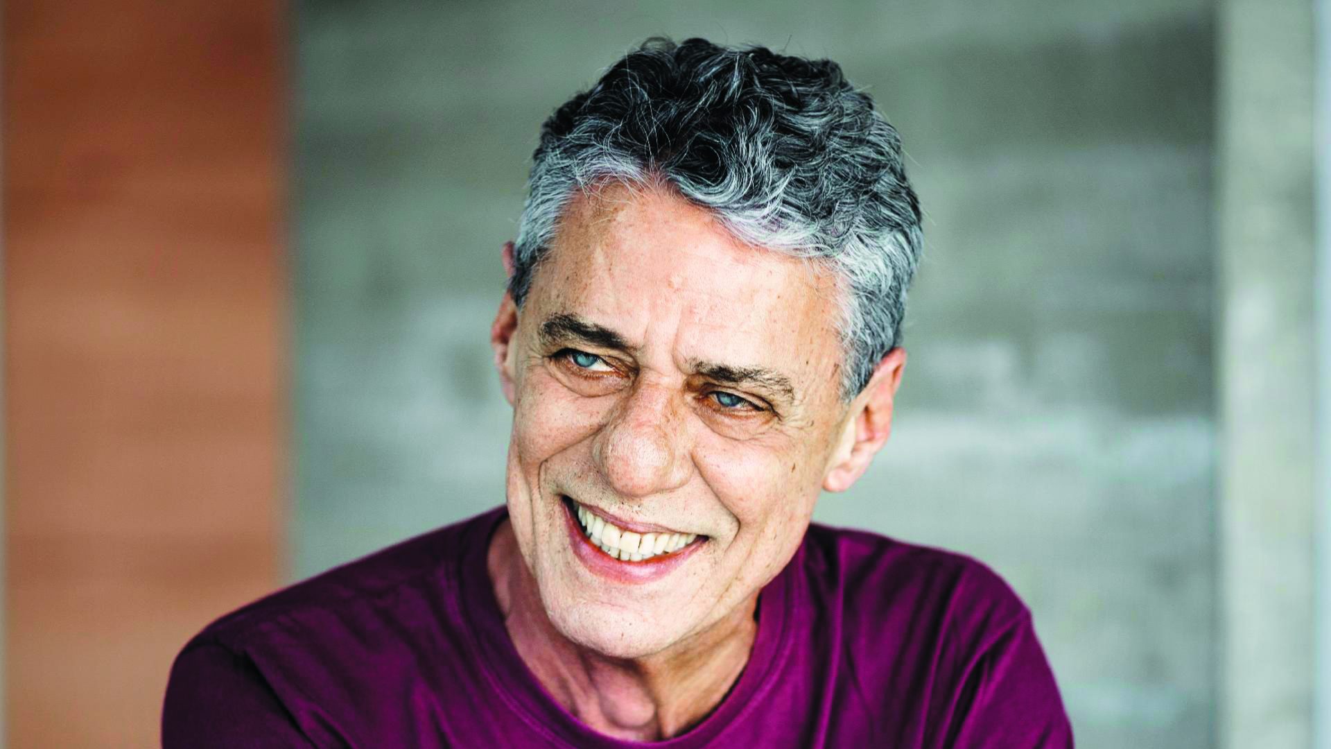 Chico Buarque. Nunca perde aquele que avança na vaga geometria