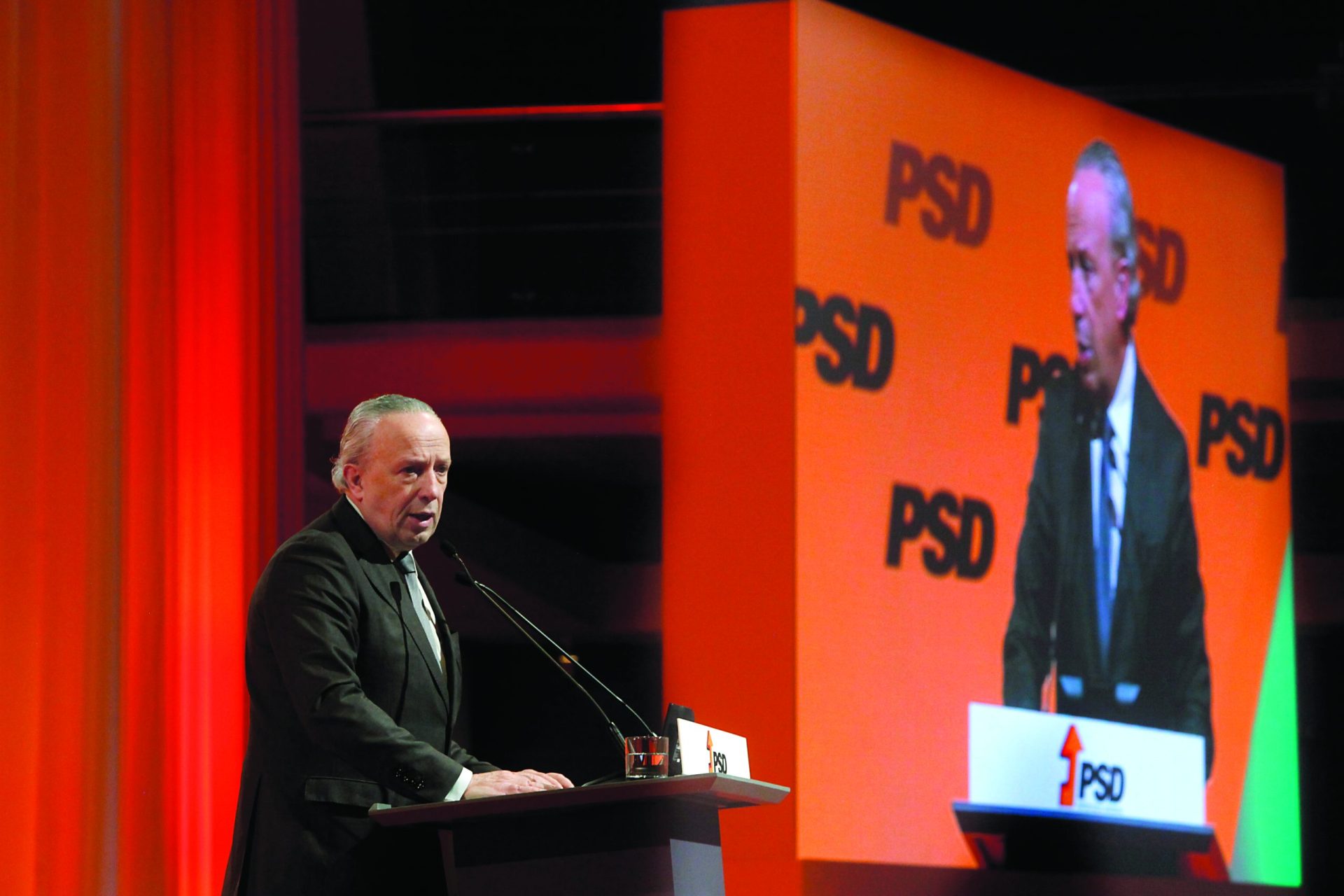 “Santana pode sair do PSD, mas o PSD nunca vai sair dele”