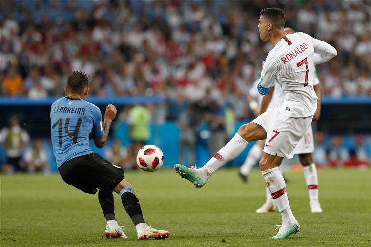 Árbitro do Portugal-Uruguai comenta postura de Ronaldo em campo