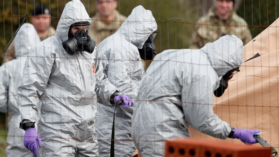 Novichok. Londres acusa Moscovo   de envenenar   casal britânico