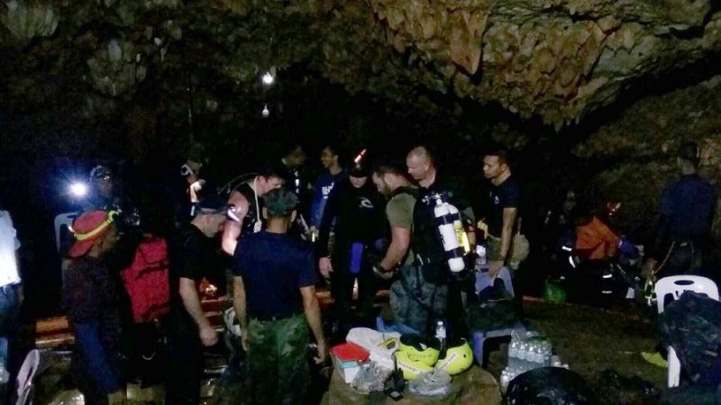 Tailândia. Mais um jovem foi resgatado da gruta