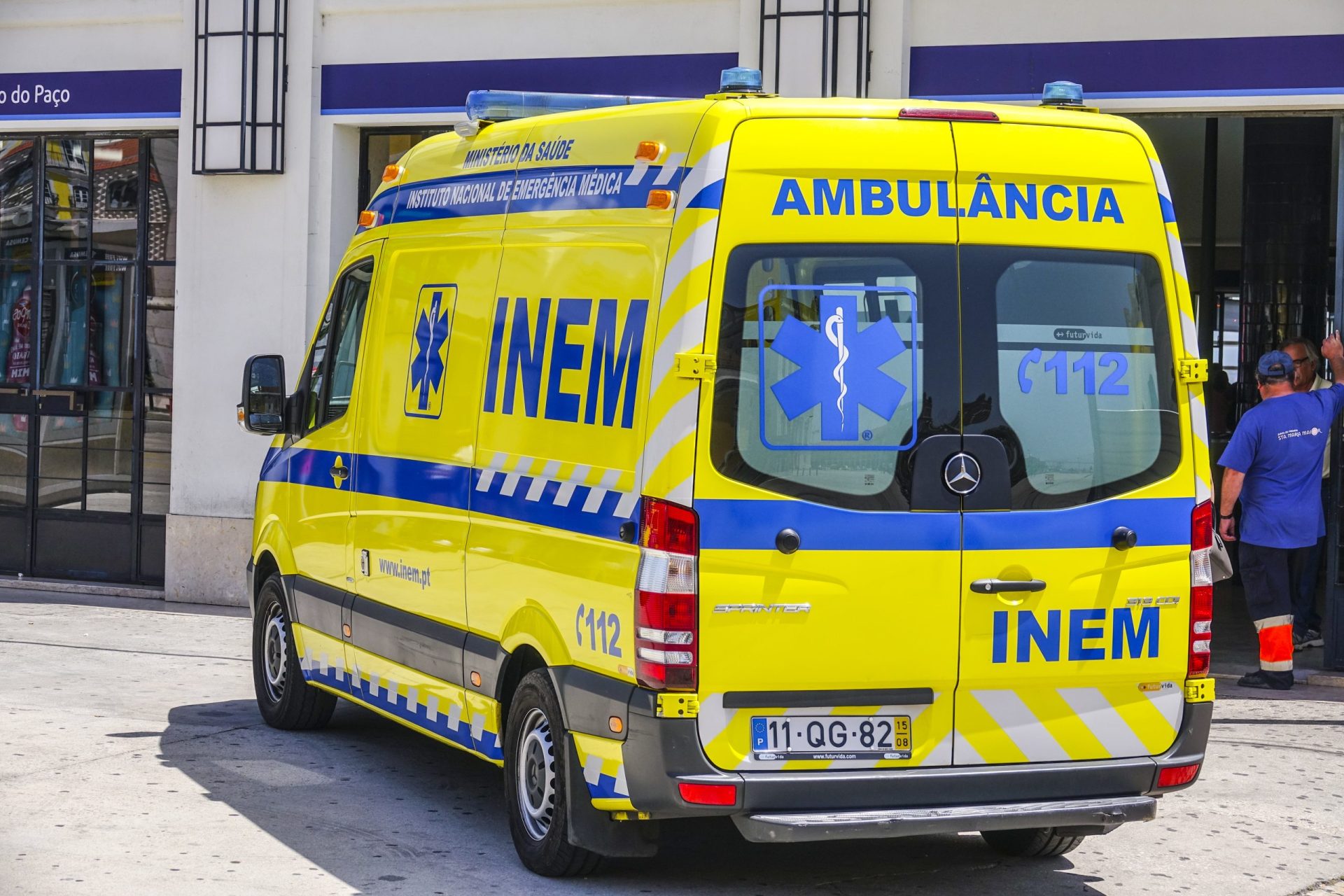 INEM vai renovar a frota de ambulâncias