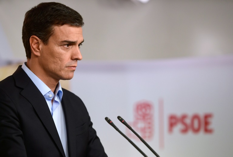 Pedro Sánchez nega plágio da tese de doutoramento