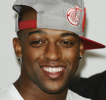 Oritse Williams acusado de violar fã