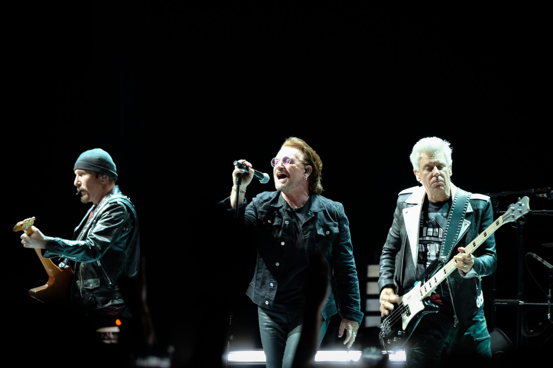 Oito anos depois, U2 deixam multidão eufórica na Altice Arena | FOTOGALERIA