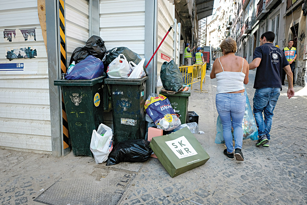 Epidemia de lixo alastra em Lisboa