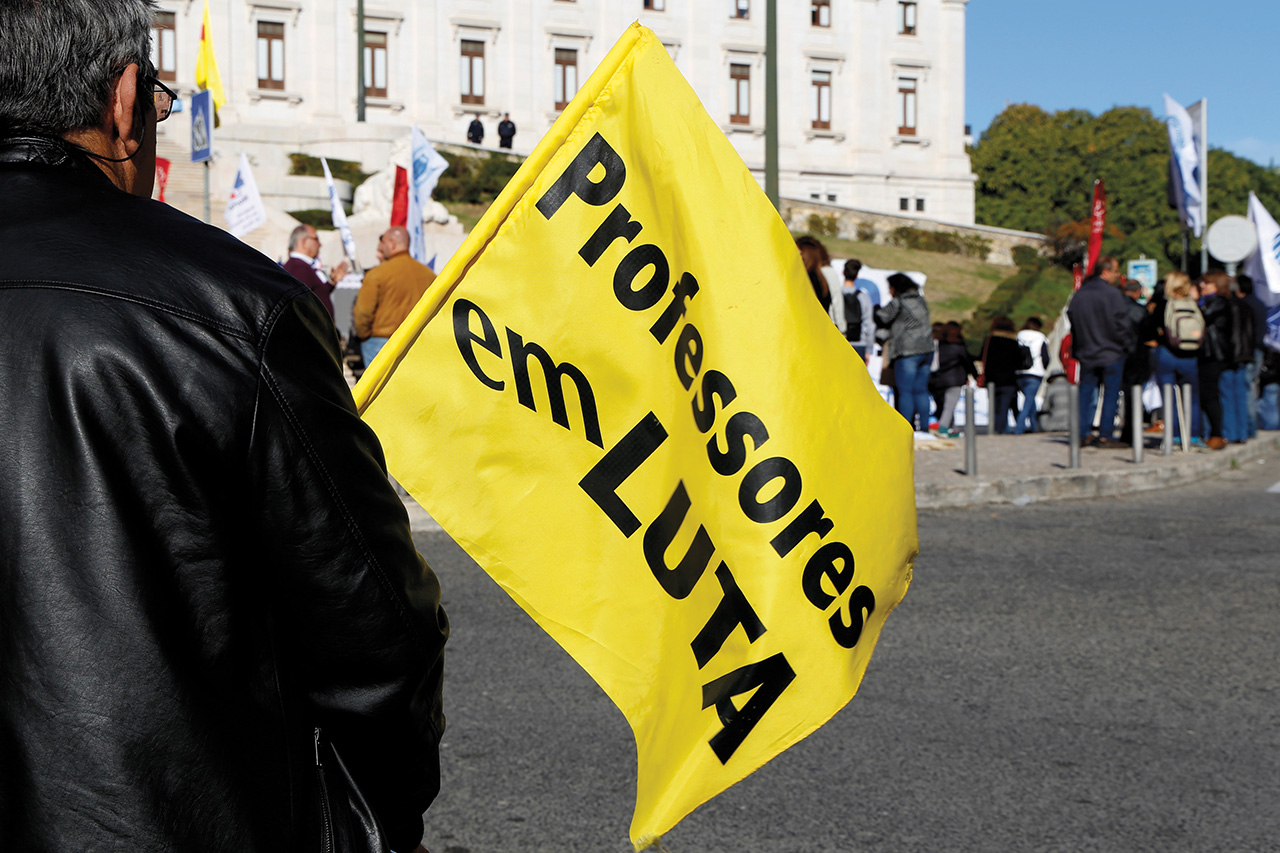 Arranque do ano letivo. A “tranquilidade” do ministro e a “intranquilidade” dos professores