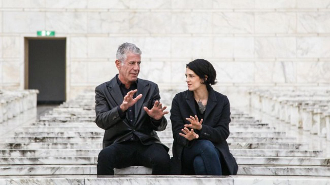 CNN retira episódios de série de Bourdain com Asia Argento