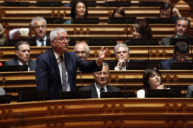 PSD. Fernando Negrão proposto para vice do Parlamento