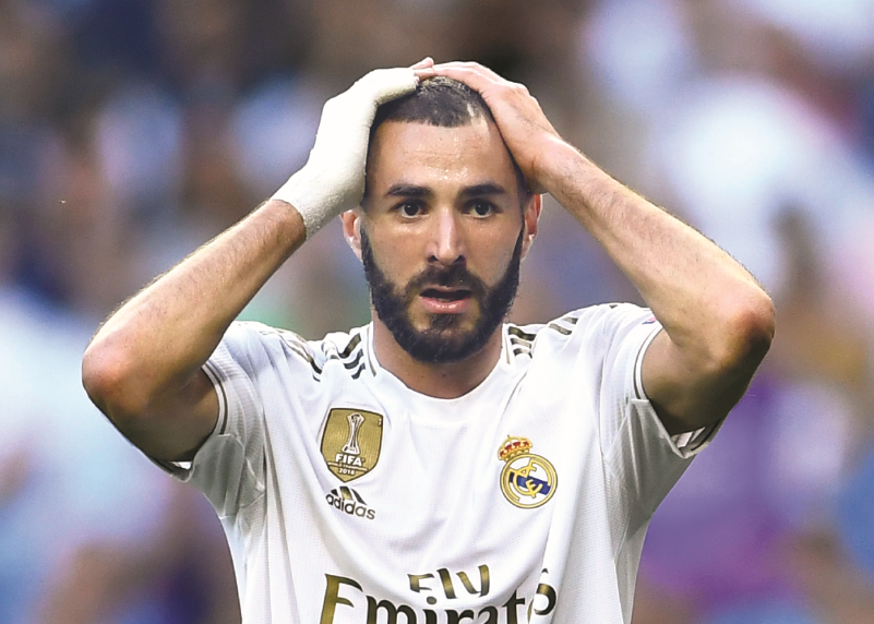 Real Madrid-Club Brugge. Dennis lançou gás-pimenta no Bernabéu