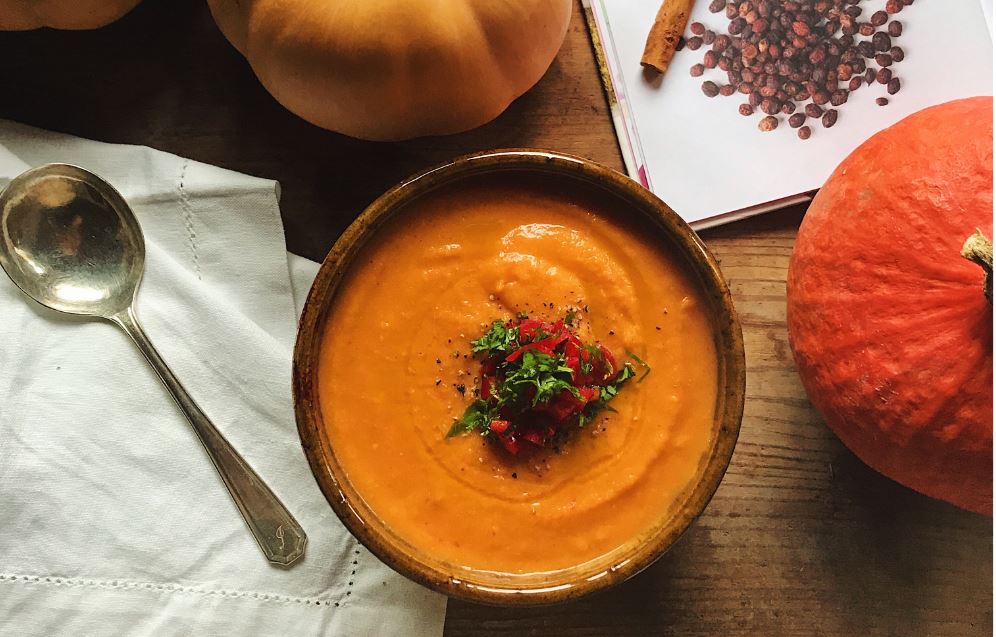 Receita: Tranquilizar corpo, mente e alma com uma sopa de outono