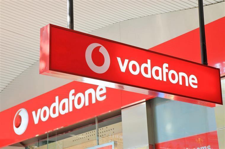 Espanha: Vodafone despede mais de mil pessoas