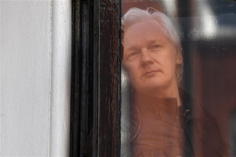 Reino Unido. Julian Assange está em risco de morrer na prisão