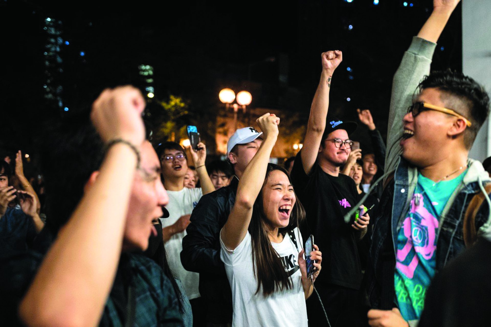 Hong Kong. Média chineses censuram resultados eleitorais