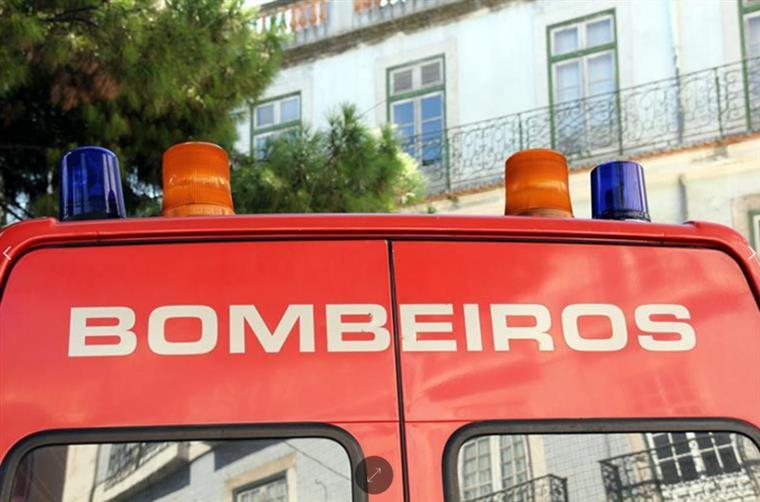 Contrato de segurança local celebrado entre bombeiros de Borba e Ministério da Administração Interna