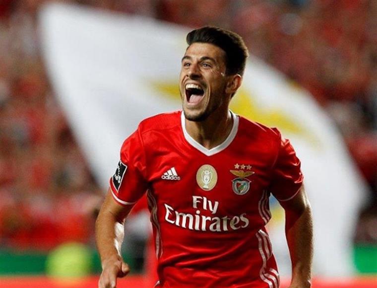 Liga. Benfica sua (muito) para vencer nos Açores