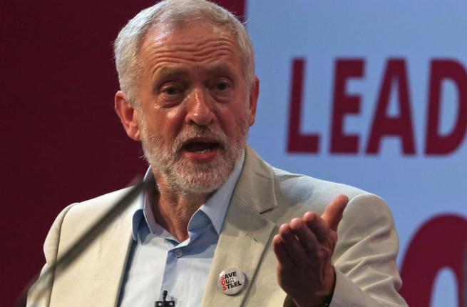 Corbyn aceita que parlamento vote referendo