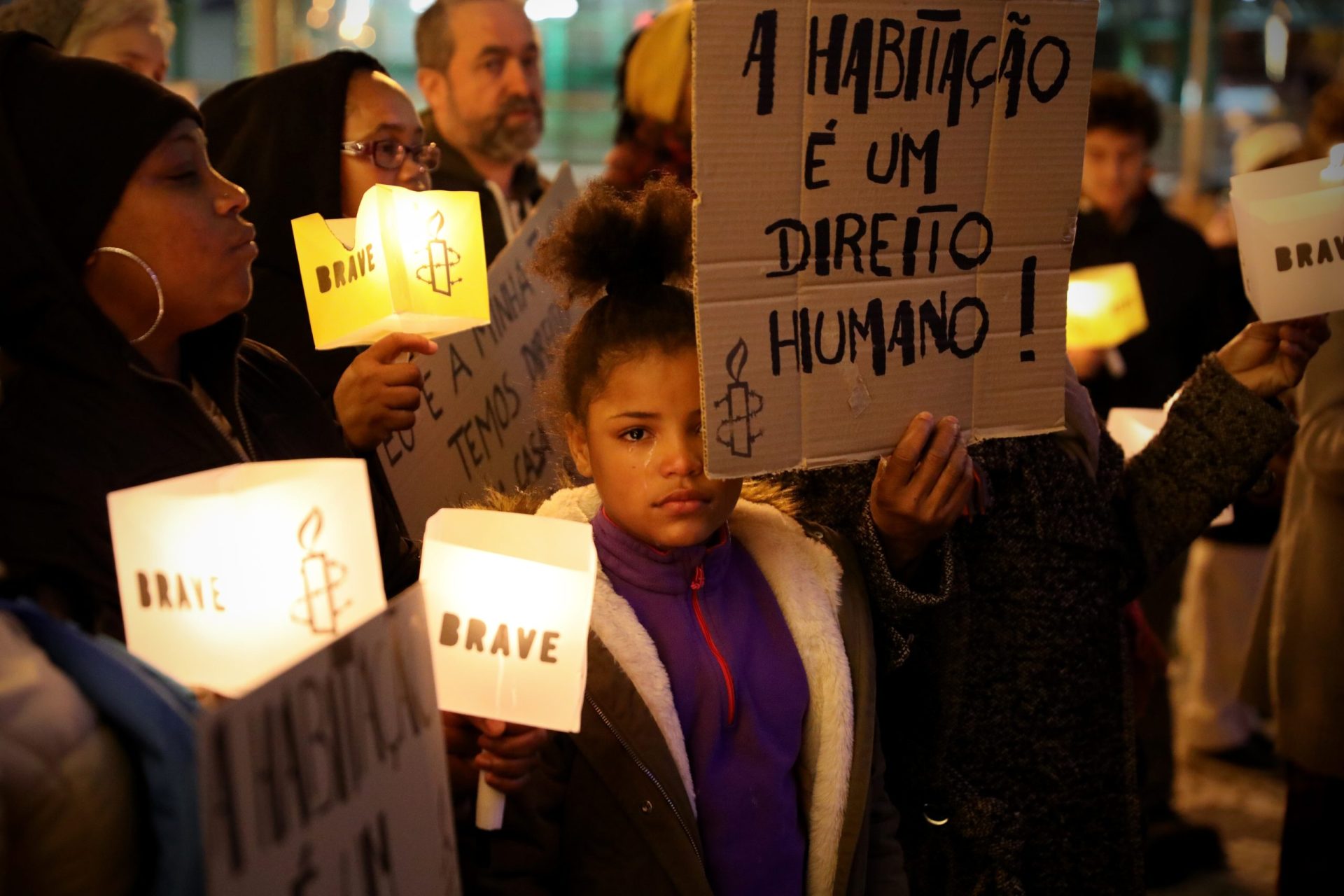 Habitação. Vigília por um direito de que dependem muitos outros