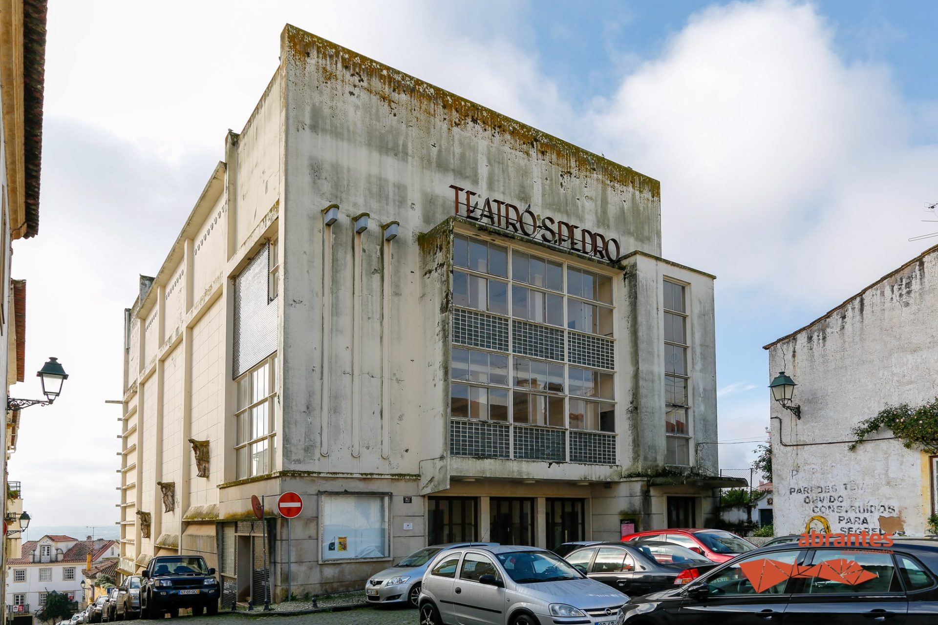 Câmara de Abrantes vai comprar cineteatro São Pedro