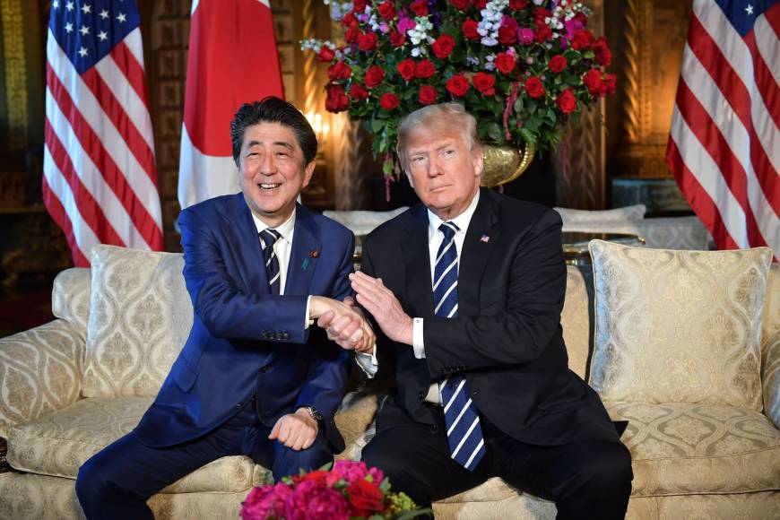 Primeiro-ministro japonês nomeou Trump para Nobel da paz a pedido dos EUA