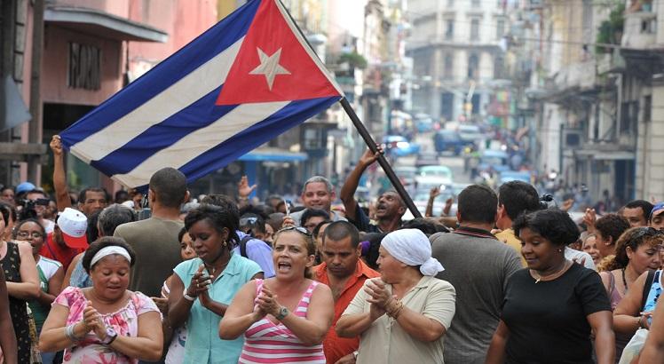 Cubanos ratificam nova Constituição