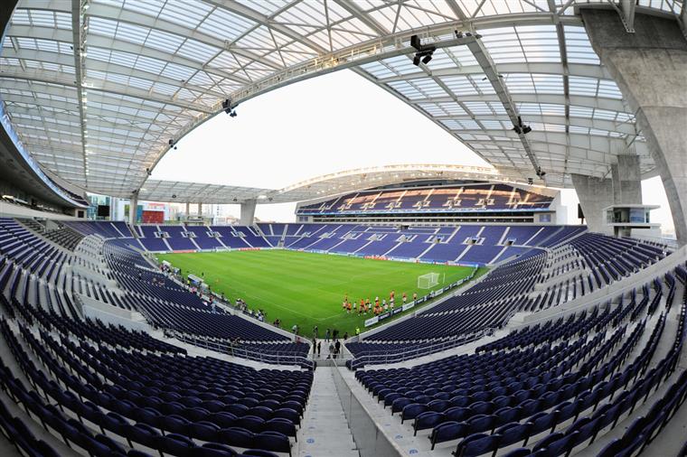 FC Porto-Benfica. Dragões anunciam lotação esgotada