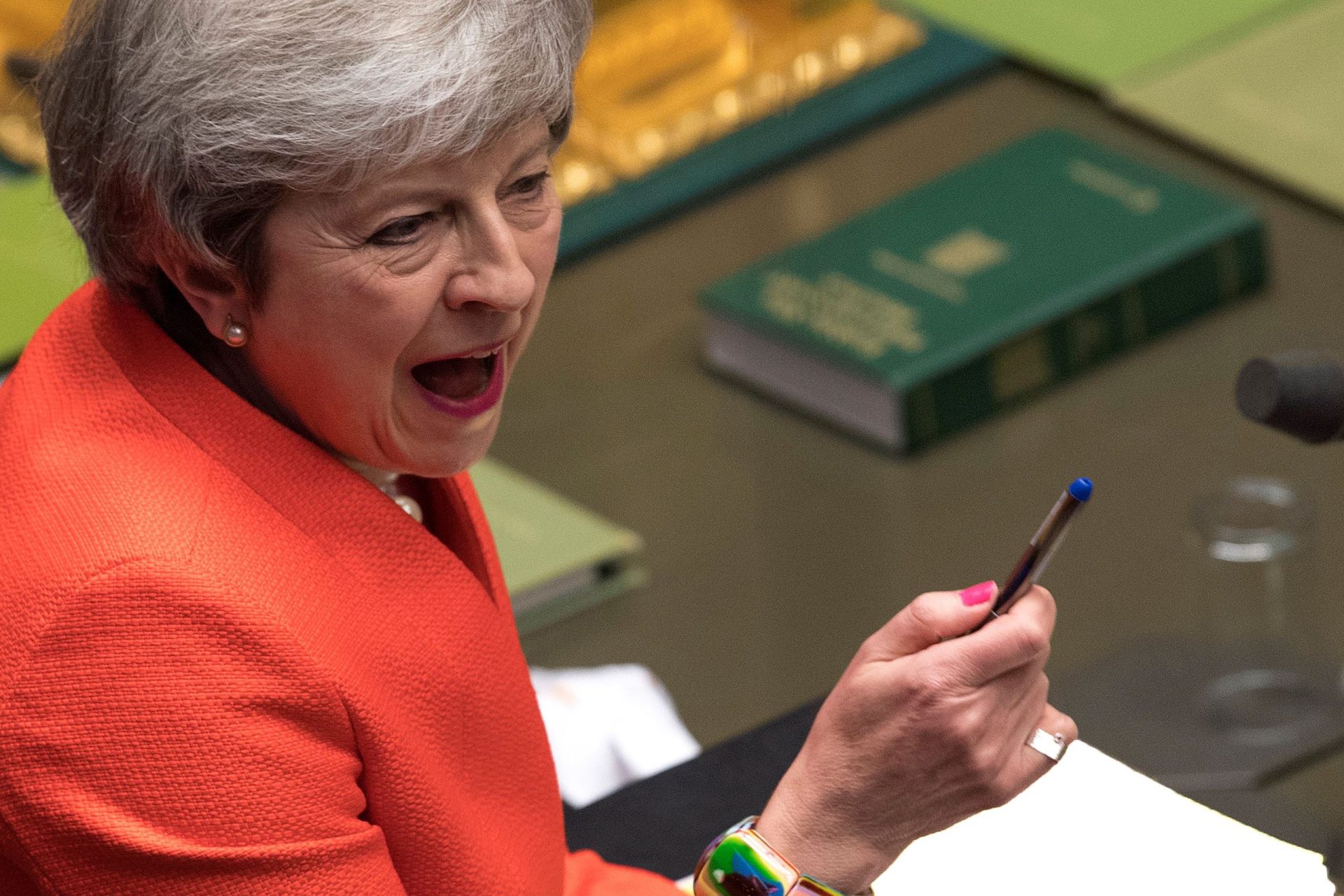 Brexit. May insiste que saída será a 29 de março