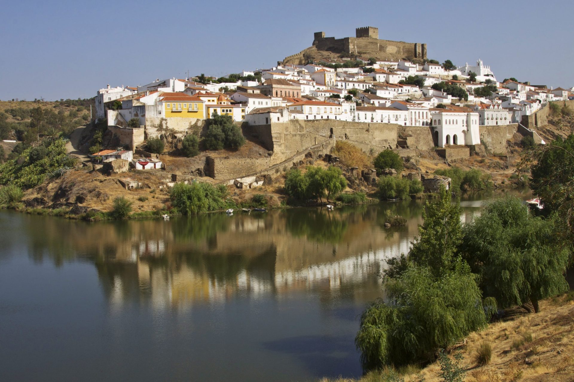 Quem quer um castelo? Há autarquias que os dispensam