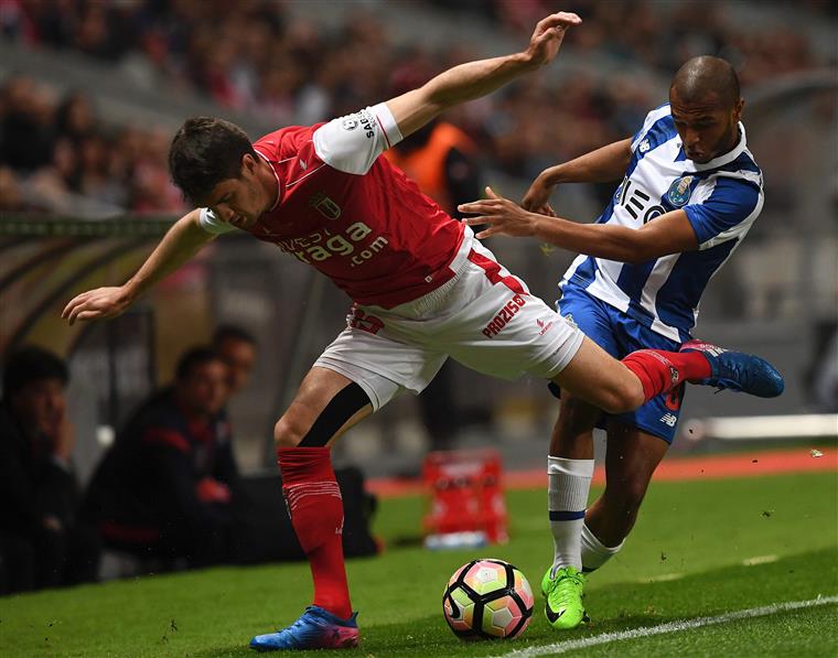 Campeonato. Suores frios, golos tardios… e o Braga está fora da luta pelo título