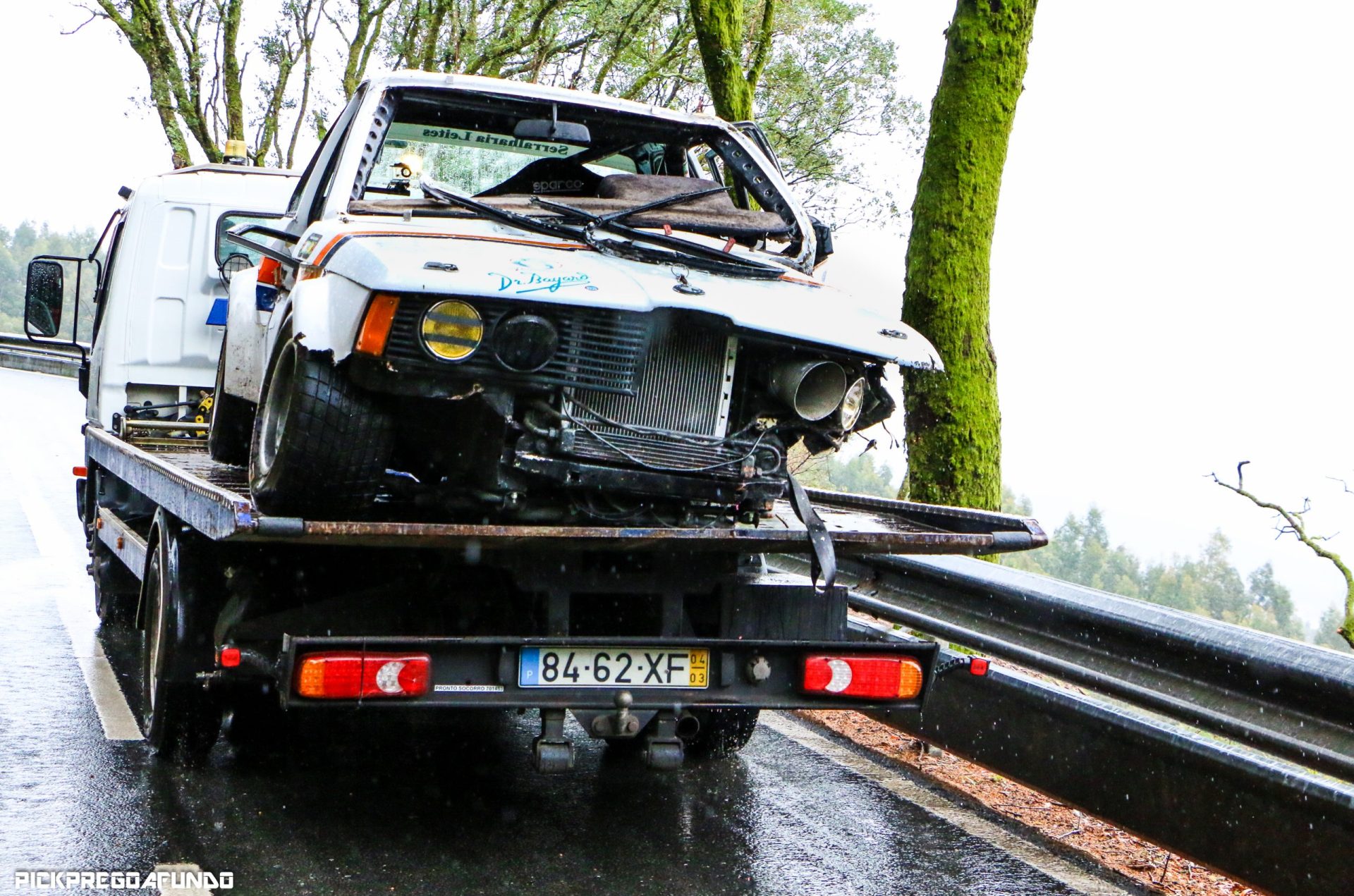 Piloto capotou na Rampa da Penha em Guimarães