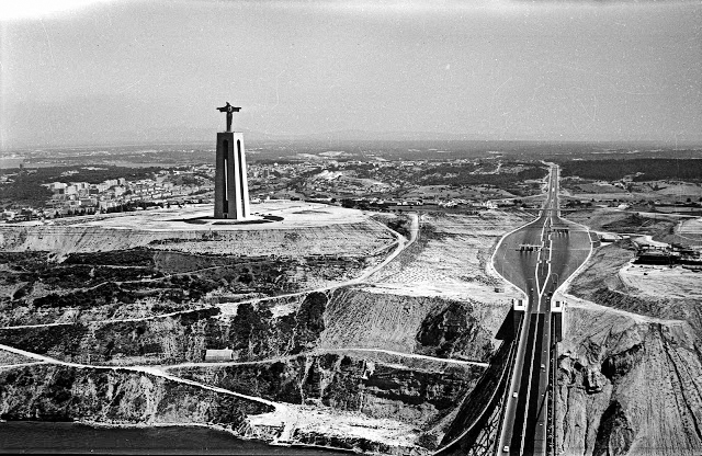 17 de maio de 1959. Velhinhas de 80 anos voavam nos céus de Lisboa