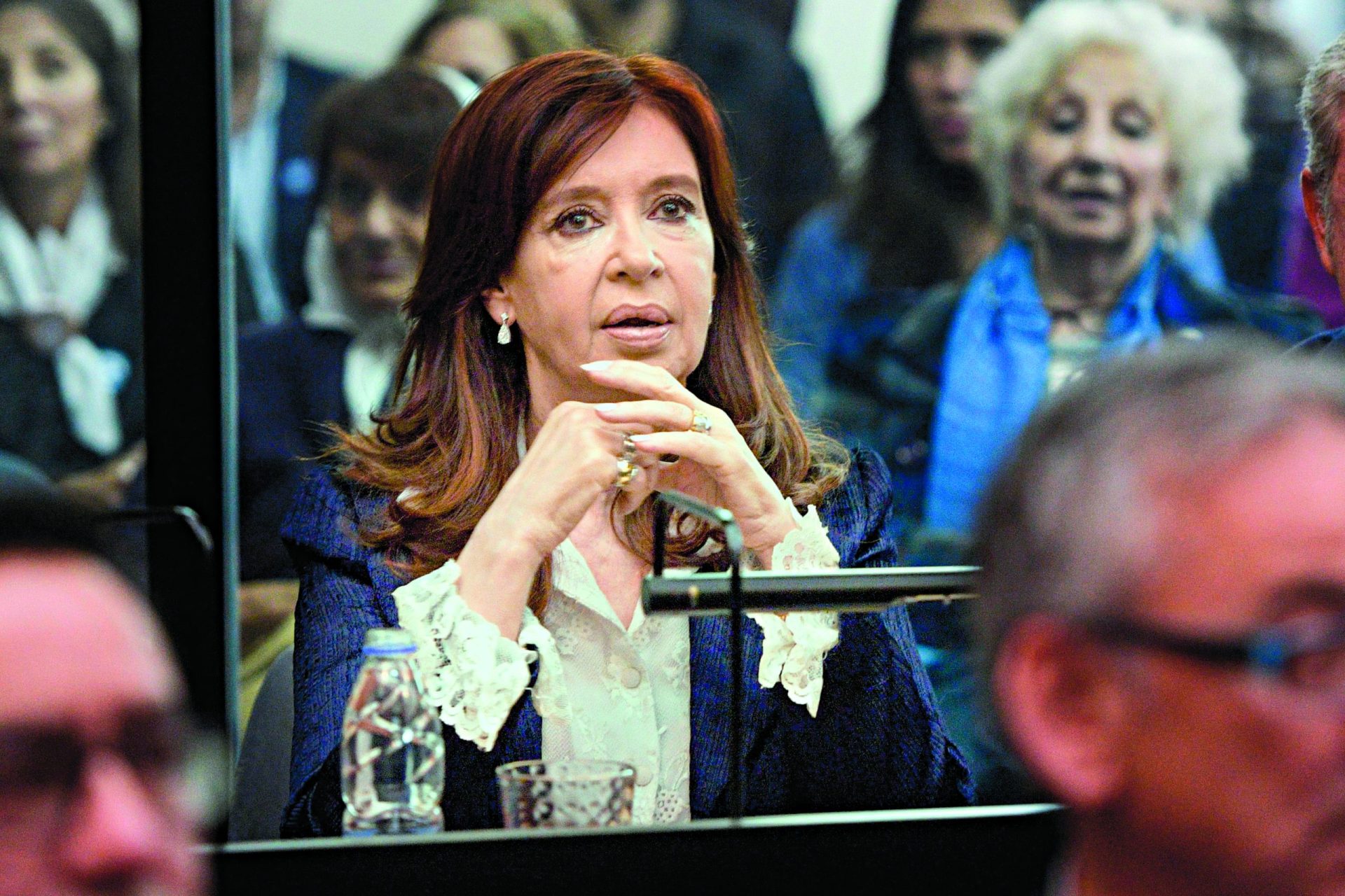 Argentina. Começou o primeiro de muitos julgamentos de Kirchner