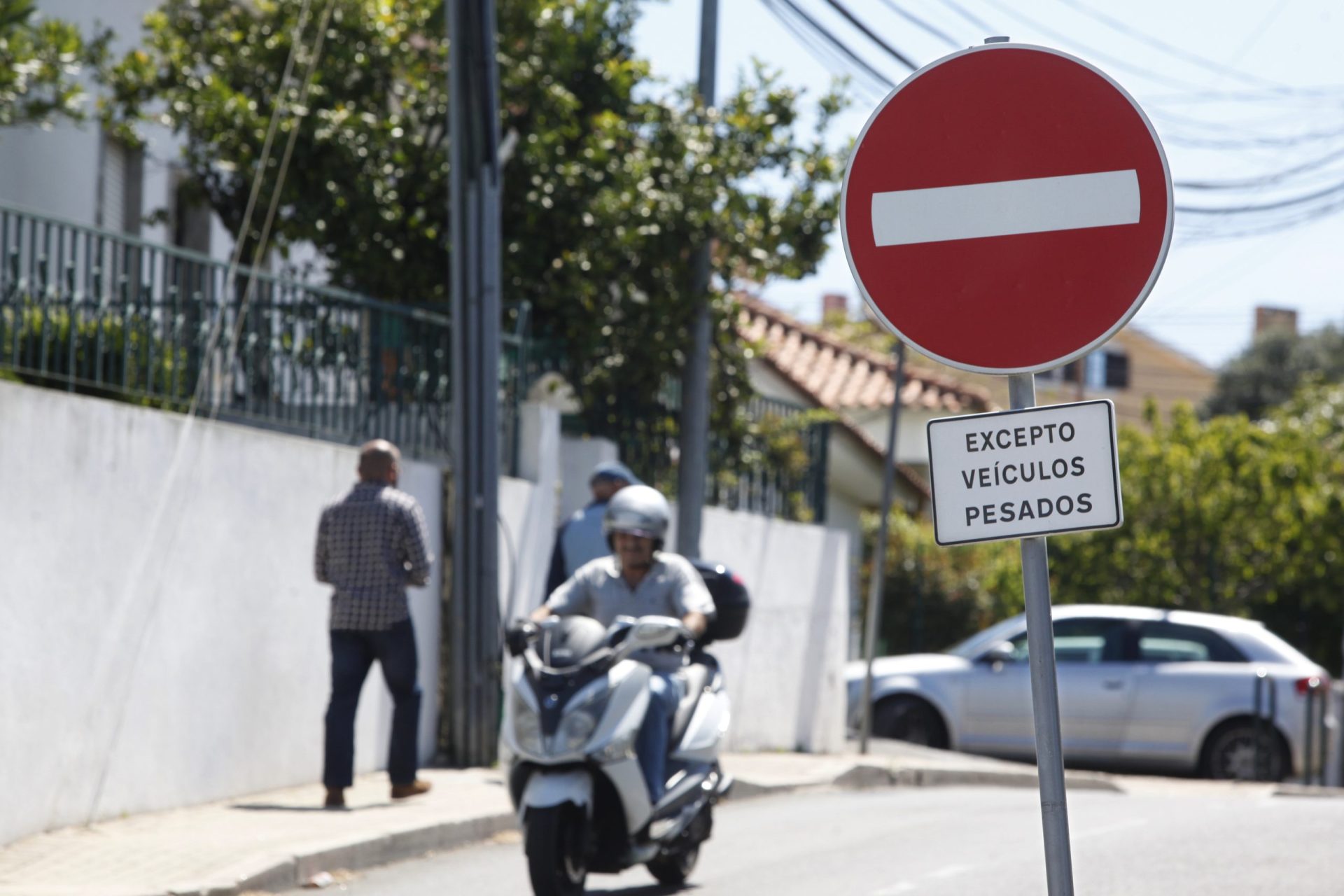 Acidente em Manique. “Quem nunca errou que cuspa para o ar”