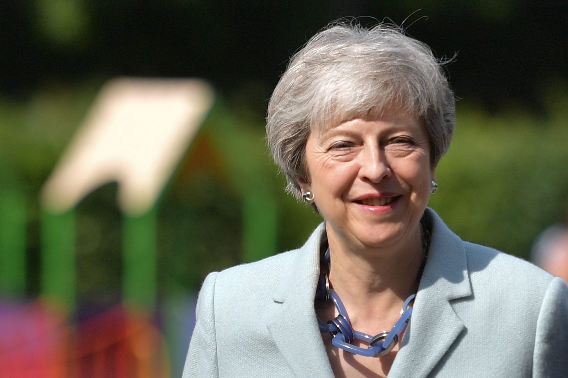 Theresa May deverá apresentar demissão esta sexta-feira