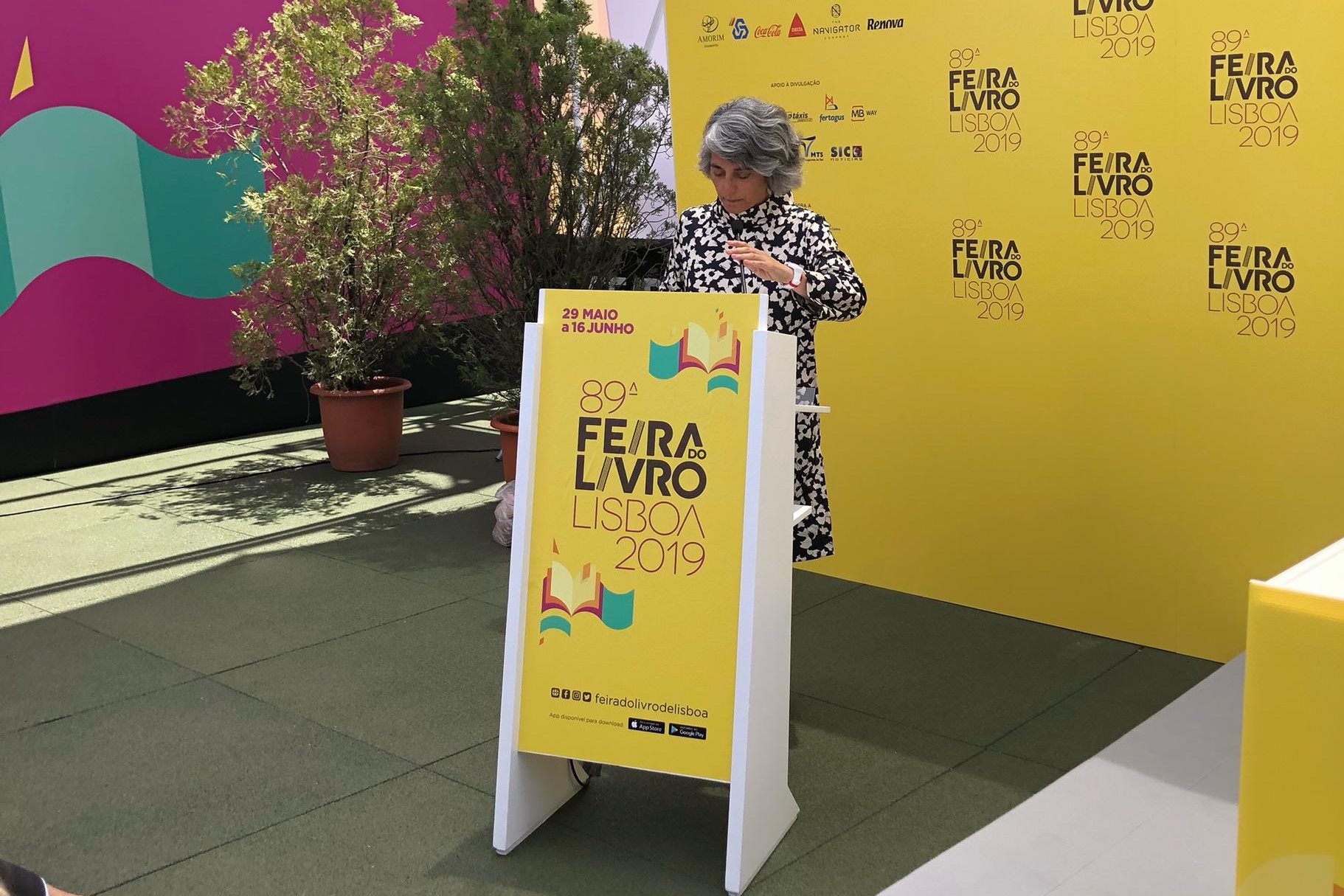 Feira do Livro. Ministra da Cultura anuncia medidas de apoio ao sector