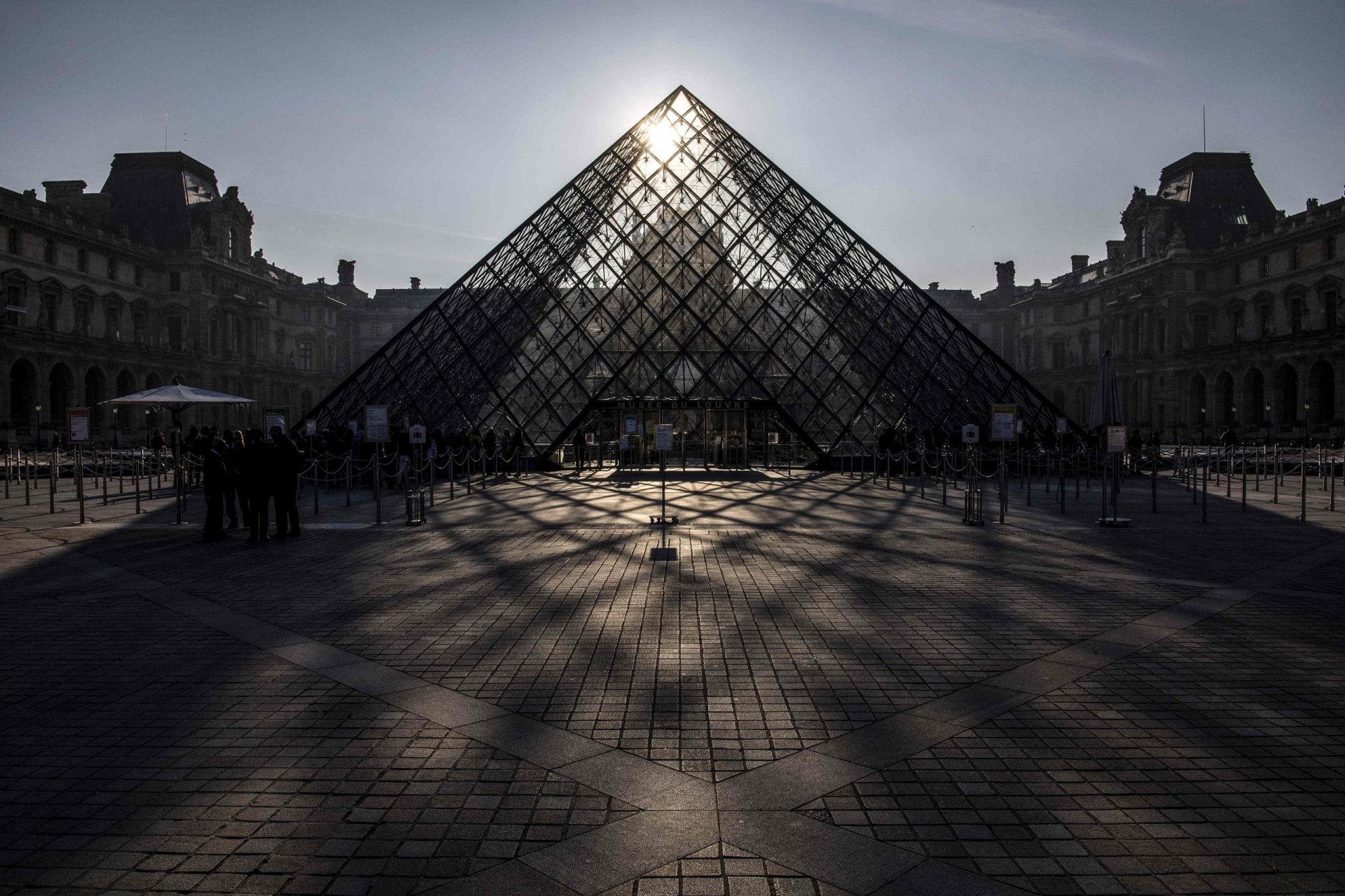 Louvre. O museu mais visitado  – ou o mais difícil  de visitar – do mundo