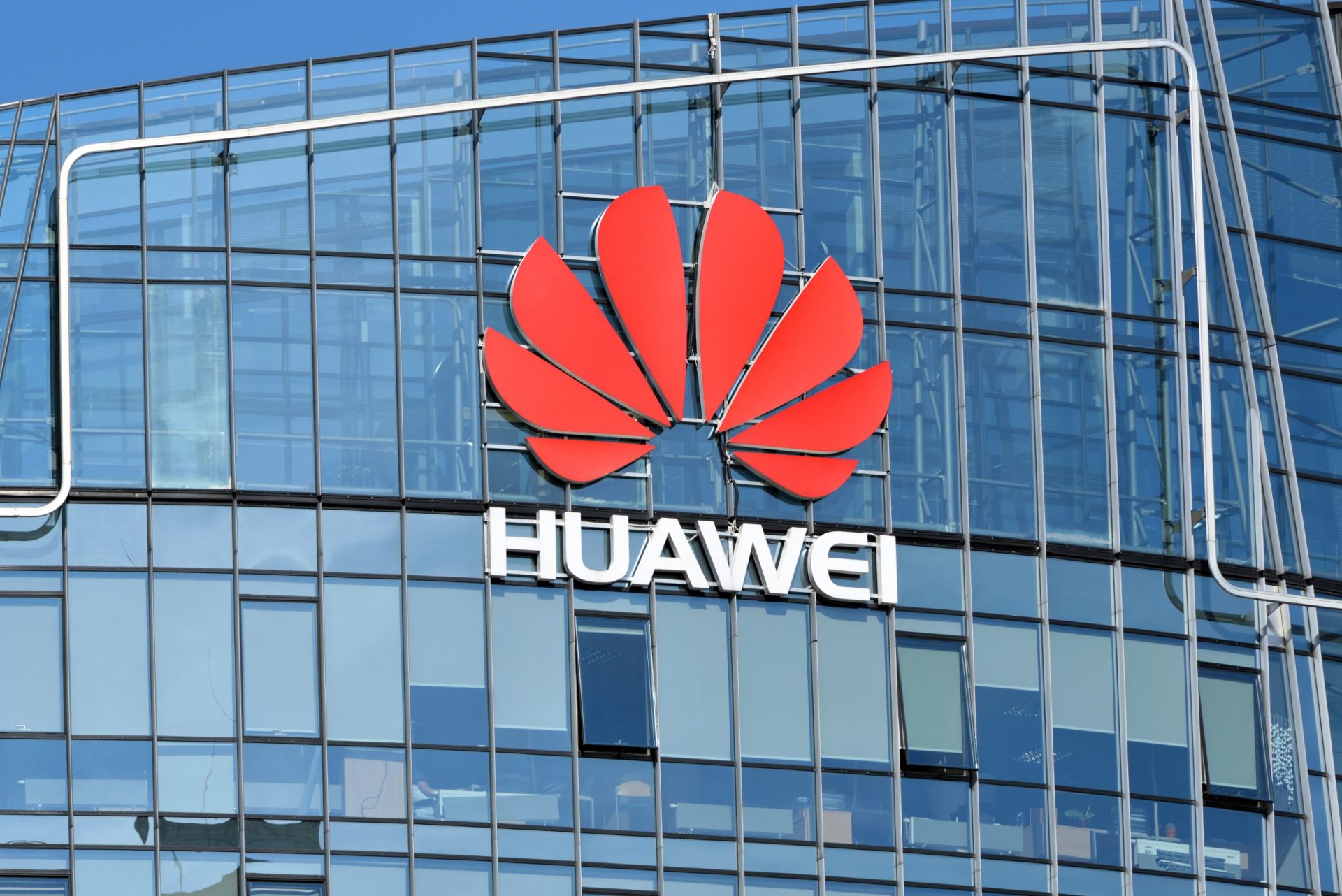 Huawei. Se não os podes vencer, cria o teu próprio sistema operativo